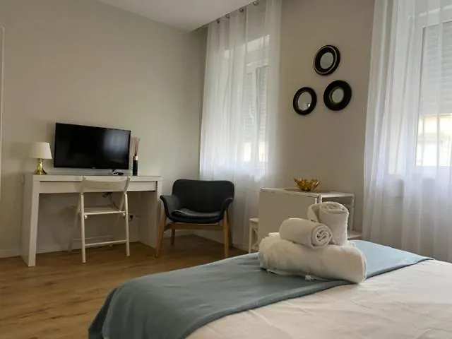 Charming In Campolide - Z F Apartament *